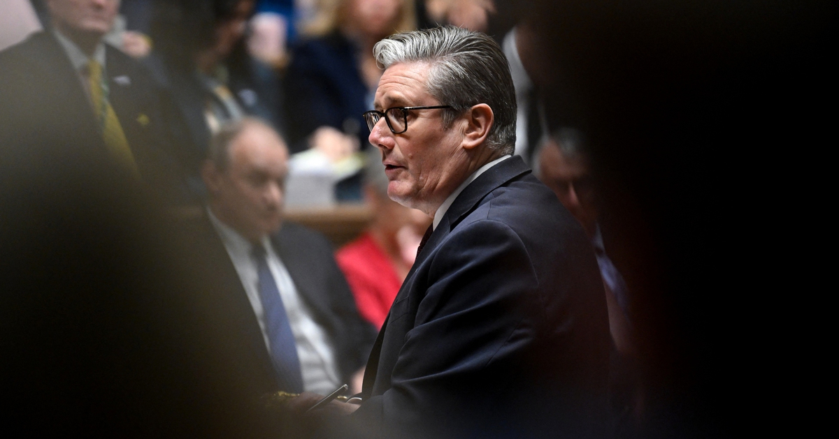 Thủ tướng Anh xin lỗi vì bê bối tỉ phú ấu dâm, Nga phủ nhận Epstein là tình báo Nga