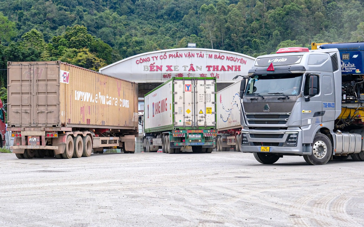 Cục Hải quan chỉ đạo các đơn vị trực 24/7, thông quan nhanh hàng thực phẩm