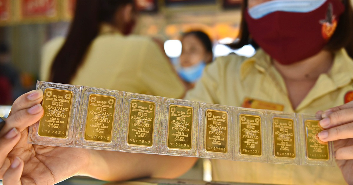 Giá vàng bạc bất ngờ quay đầu giảm mạnh