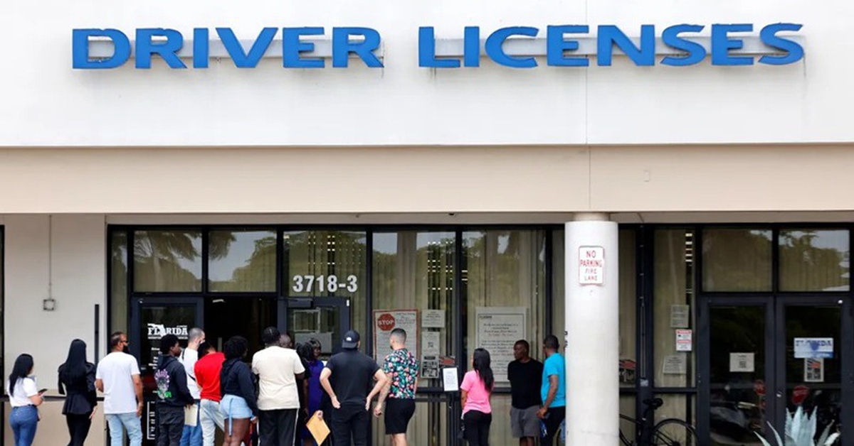 Thi bằng lái chỉ dùng tiếng Anh ở Florida gây tranh cãi