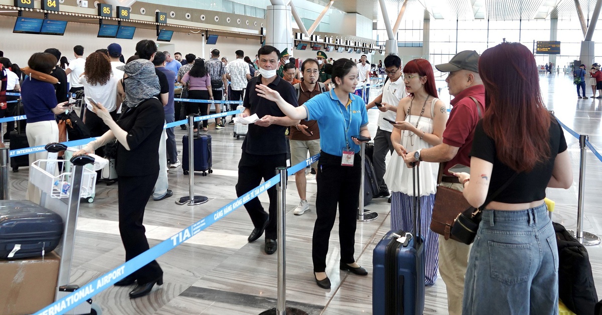 Lưu ý đi máy bay dịp Tết: Không chỉ đúng giờ mà còn phải đúng nhà ga