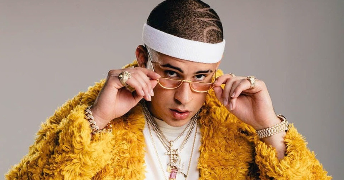 Thời trang phá cách của Bad Bunny, ngôi sao làm nên lịch sử Grammy 2026