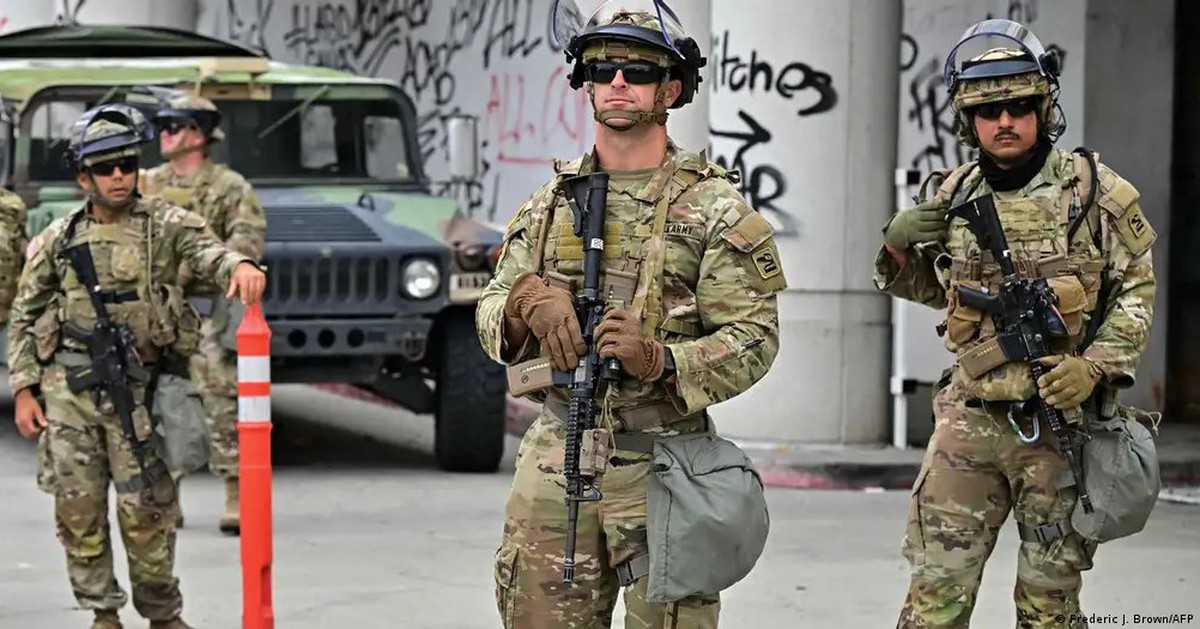 Nhà Trắng bất ngờ 'hạn chế không phận và kích hoạt Vệ binh Quốc gia' là sai sự thật - Tuổi trẻ