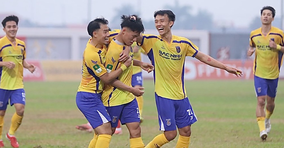 CLB Bắc Ninh áp sát top 3 Giải hạng nhất