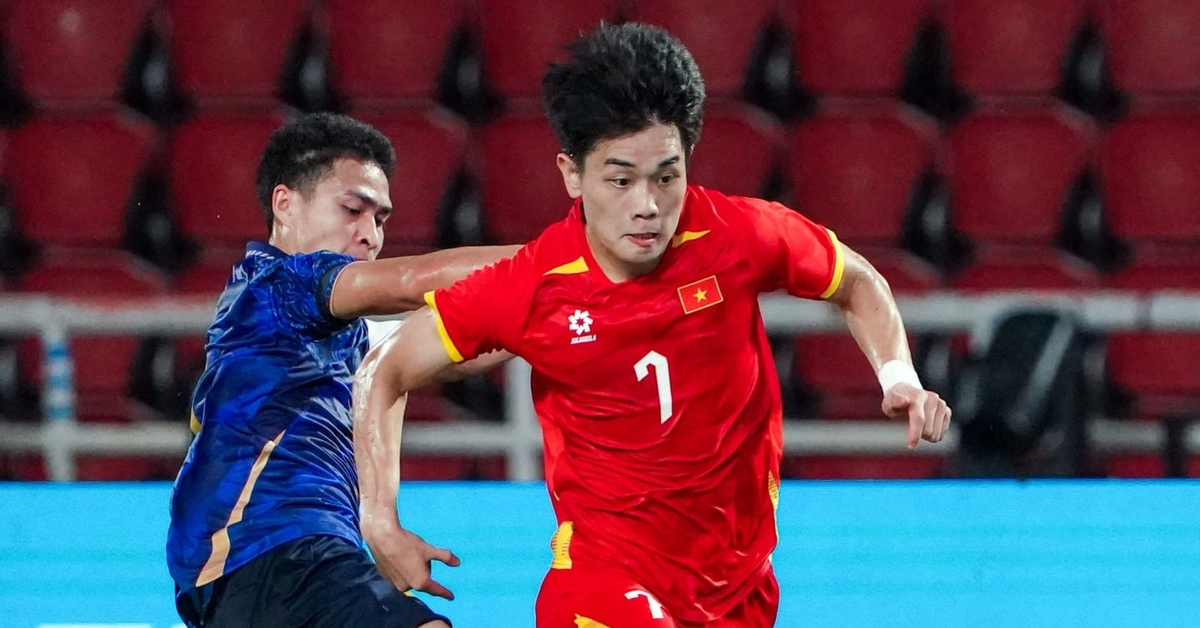 Bệ phóng mới cho bóng đá Việt Nam