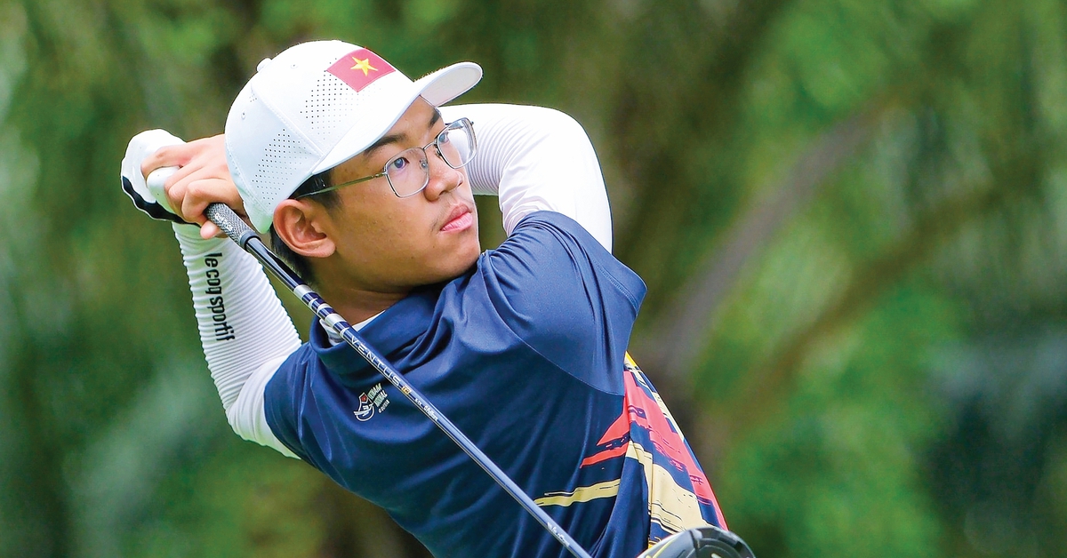 2 cha con trên con đường golf chuyên nghiệp