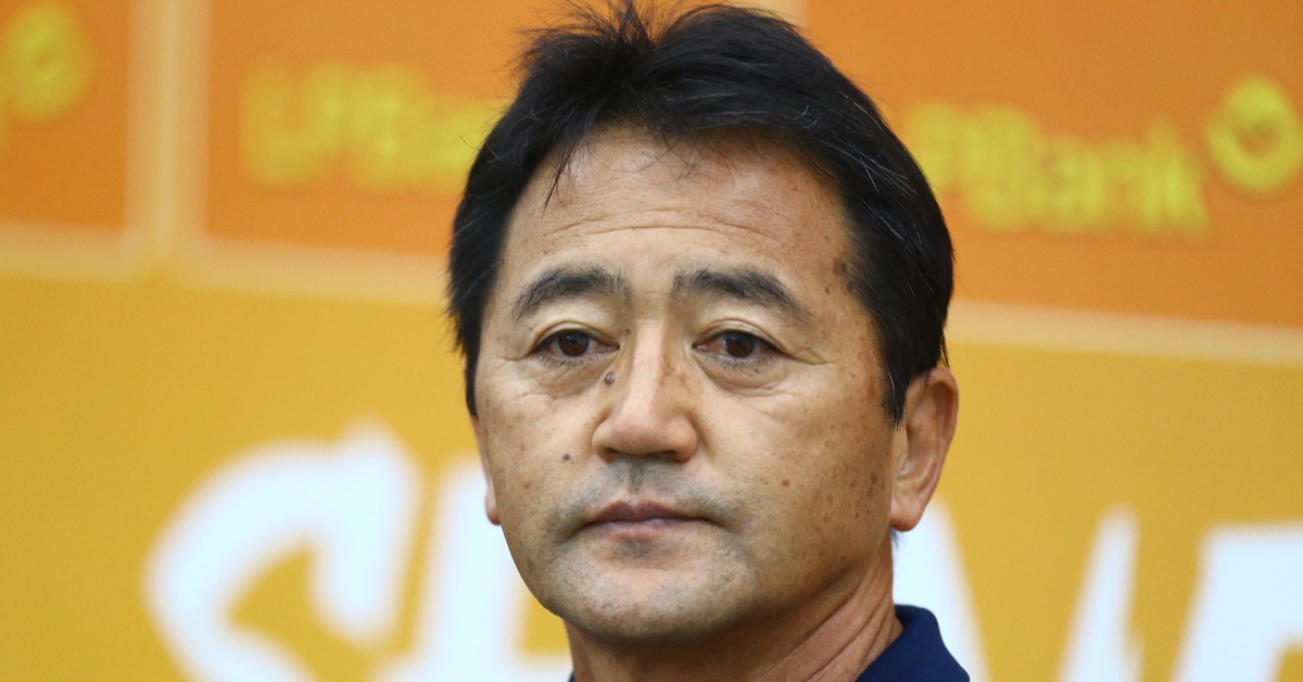 HLV Nhật Bản thất vọng vì thua trận đầu tiên ở V-League