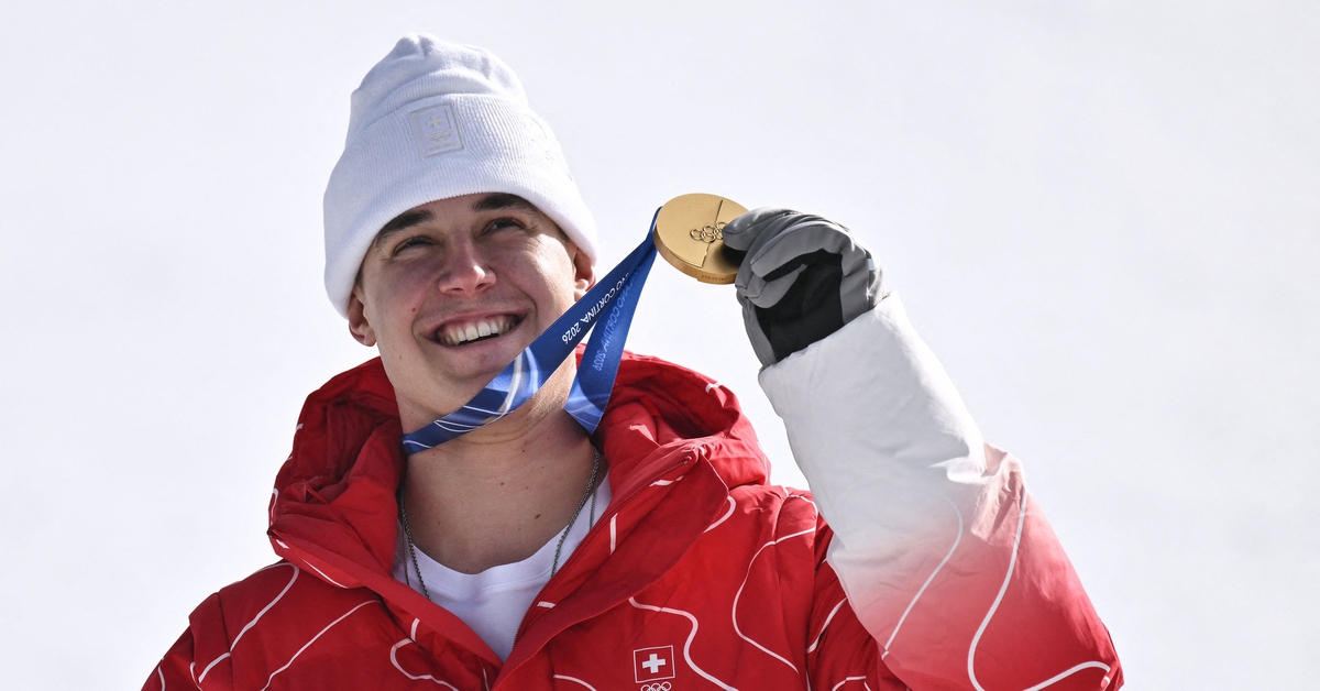 Công nhân xây dựng giành HCV đầu tiên Olympic mùa đông 2026