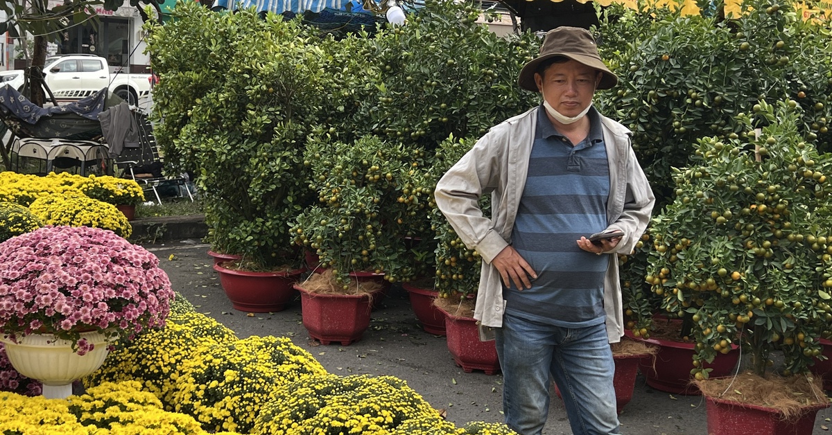 Những người ở lại ăn Tết thành phố