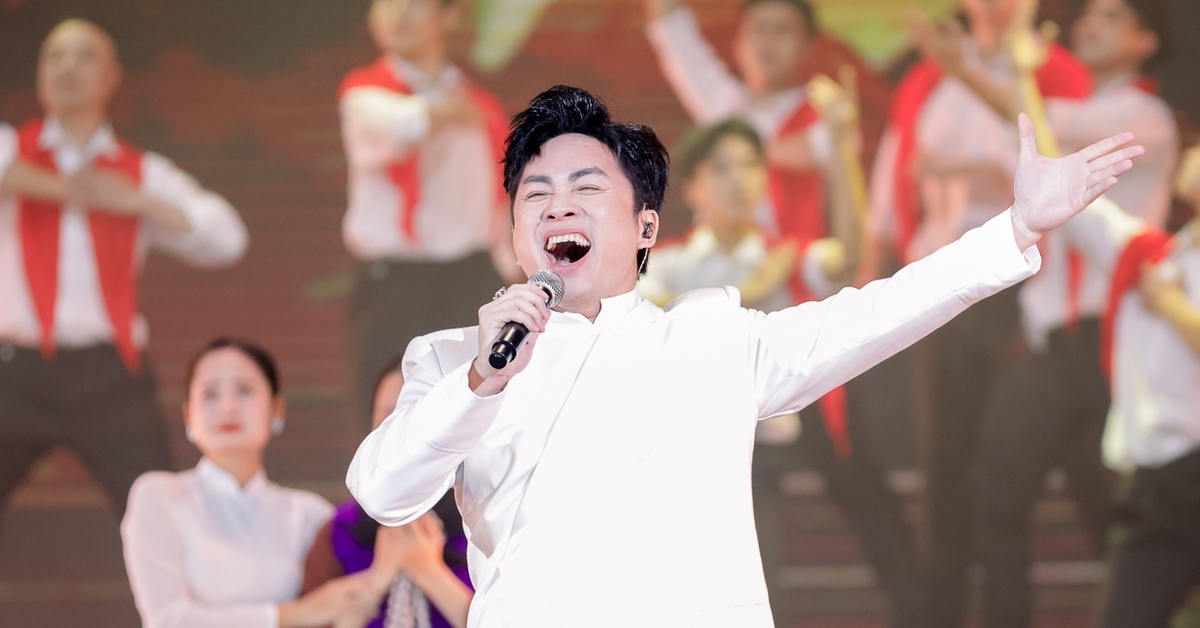 Tùng Dương, Võ Hạ Trâm, Tấn Minh 'hát cho những trái tim đã đi rất xa để về' trong Xuân quê hương