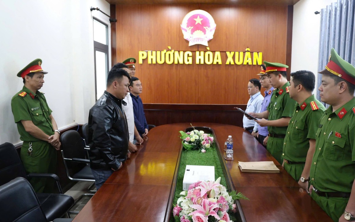 Khởi tố 3 thanh niên mở bãi chứa xà bần trái phép