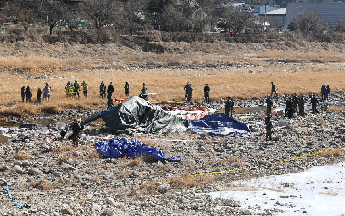 Trực thăng tấn công Hàn Quốc rơi khi huấn luyện, 2 thành viên tổ lái thiệt mạng