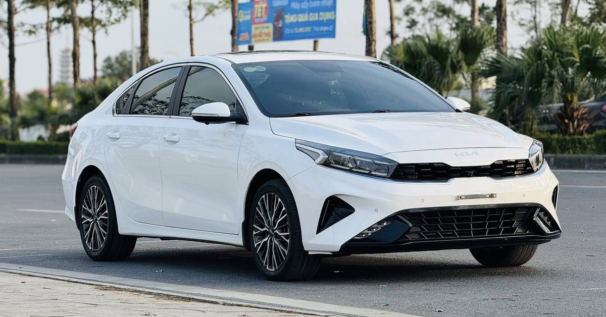 Kia K3 ở Việt Nam bỏ 2 phiên bản, không công bố doanh số: Sắp bị khai tử, ngừng đấu Mazda3?