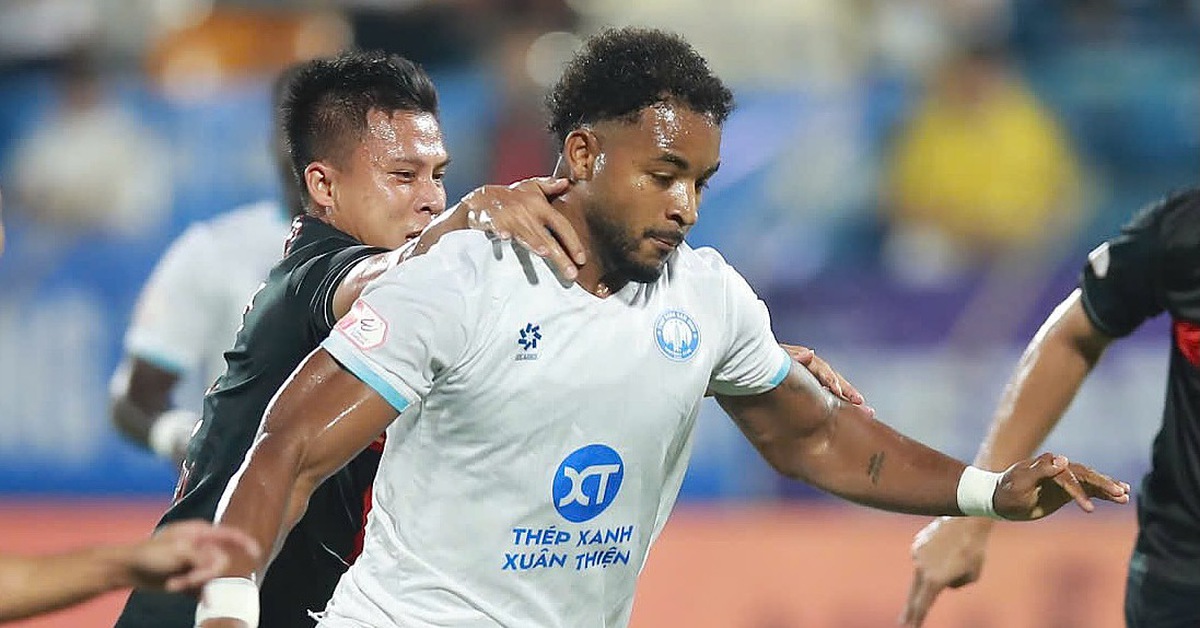 Xuân Son khiến đối thủ phải khen trong cay đắng