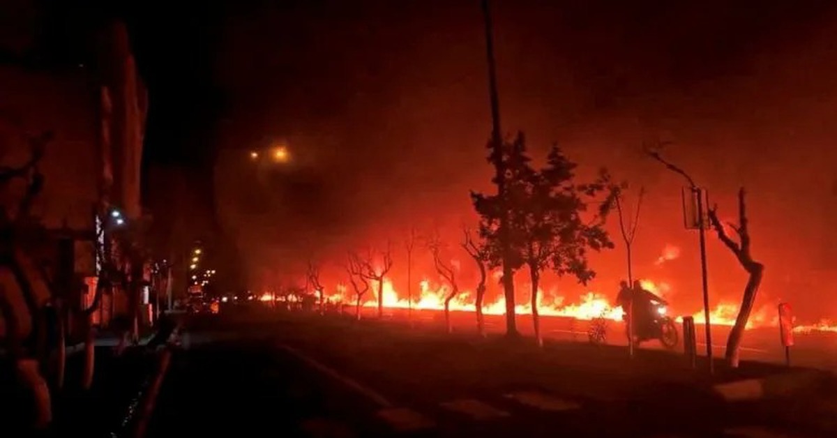 WHO cảnh báo về hiện tượng 'mưa đen' độc hại tại Iran