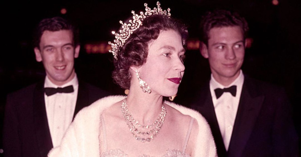 Viên kim cương lớn nhất thế giới đã hiện diện ở hoàng gia Anh như thế nào?