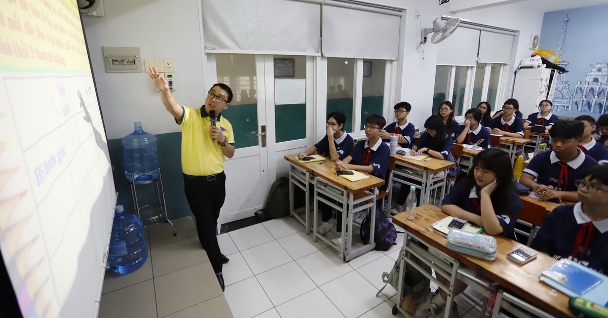 Vì sao bắt buộc phải học hết bậc THCS?