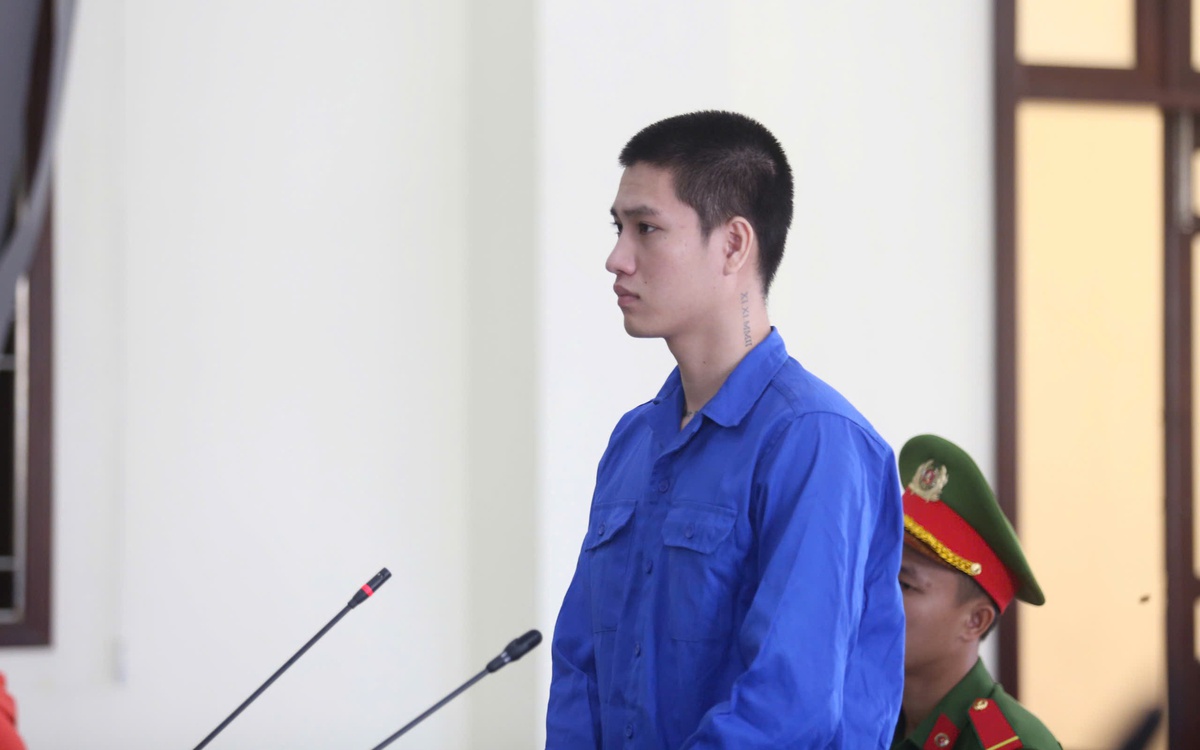 Chém chết người đến đòi mẹ ruột 700 ngàn đồng, lãnh án 13 năm tù