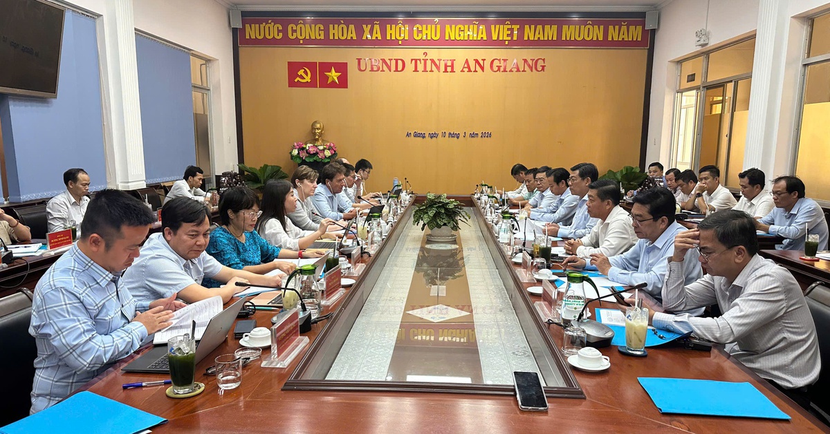 Đẩy nhanh tiến độ hai dự án tổng vốn hơn 3.400 tỉ đồng tại An Giang