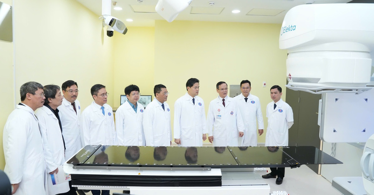 Bệnh viện K vận hành máy xạ trị hiện đại, rút ngắn thời gian điều trị còn 2 - 3 phút