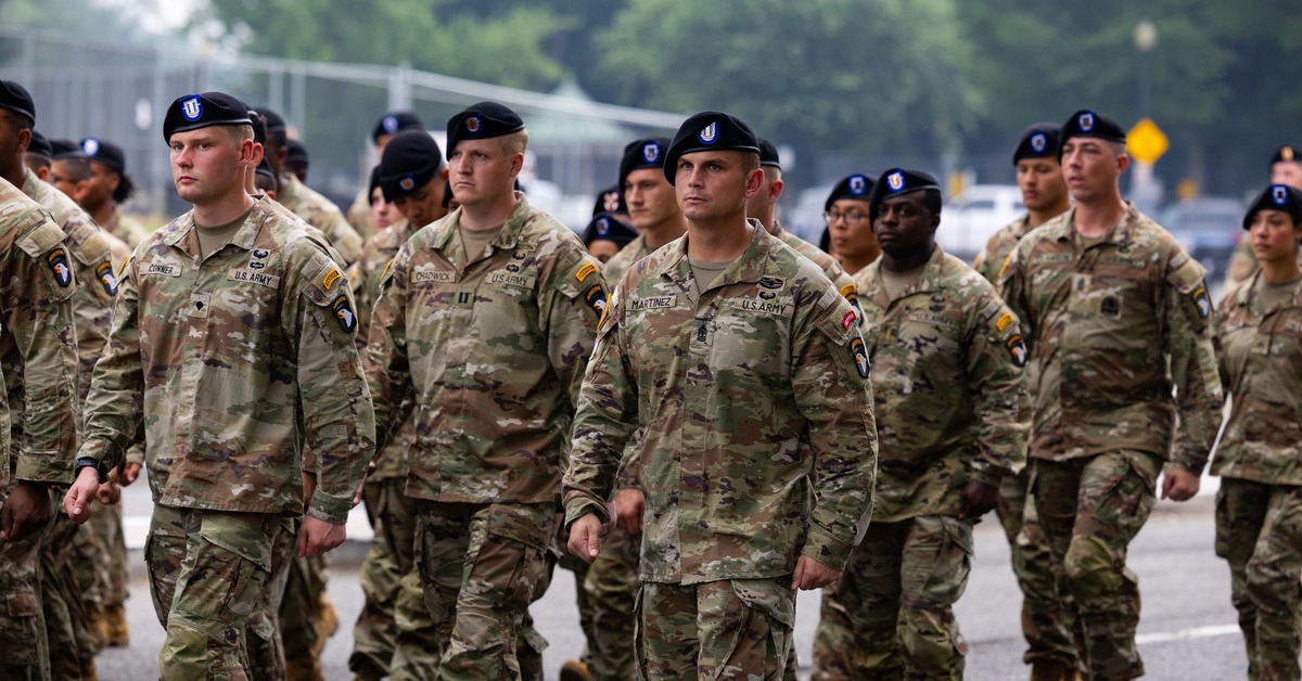 Đảng Dân chủ cảnh báo nguy cơ ông Trump đưa bộ binh tới Iran