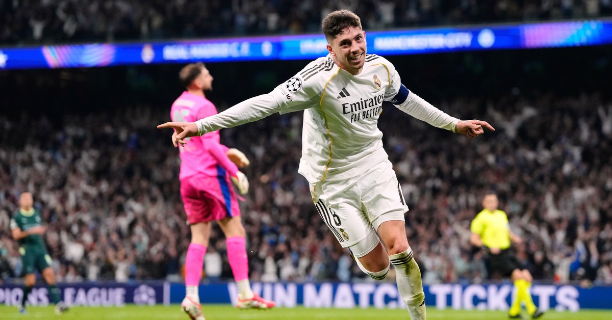 Valverde lập hat-trick, Real Madrid nhấn chìm Man City