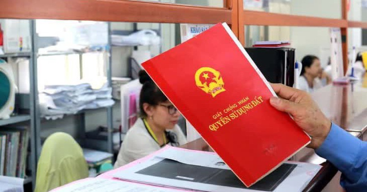 Làm sổ đỏ qua điện thoại, tại sao không?