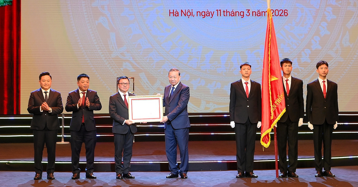 Tổng Bí thư Tô Lâm trao Huân chương Lao động hạng nhất cho Báo Nhân Dân