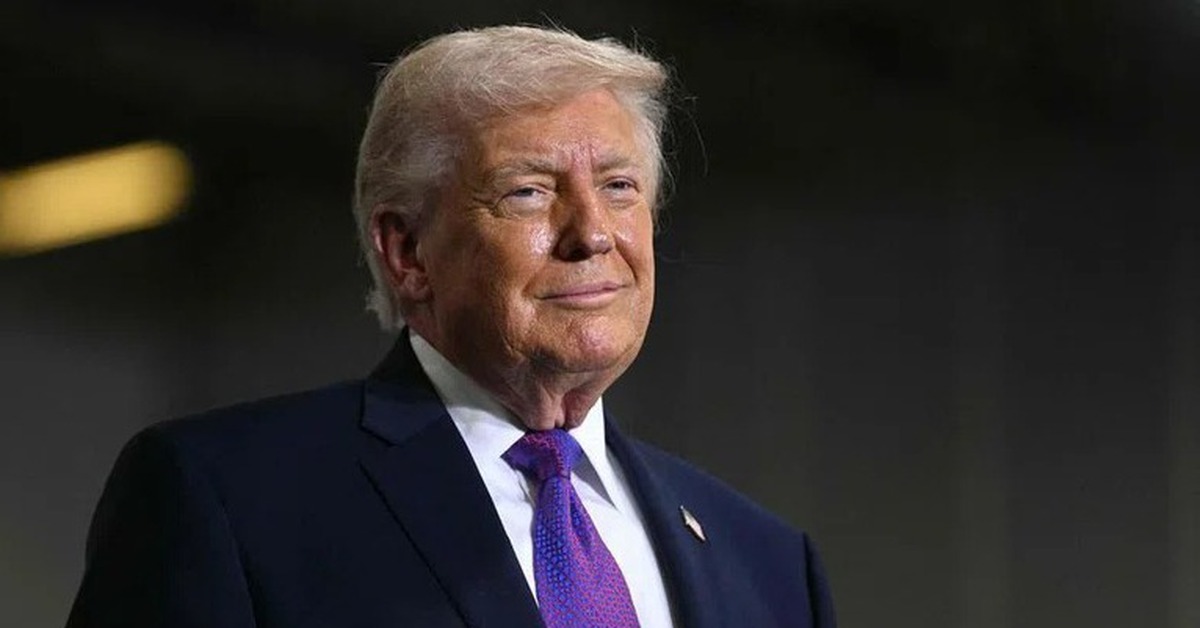 Giá dầu vượt 100 USD/thùng, ông Trump khẳng định 'sẽ giảm mạnh'