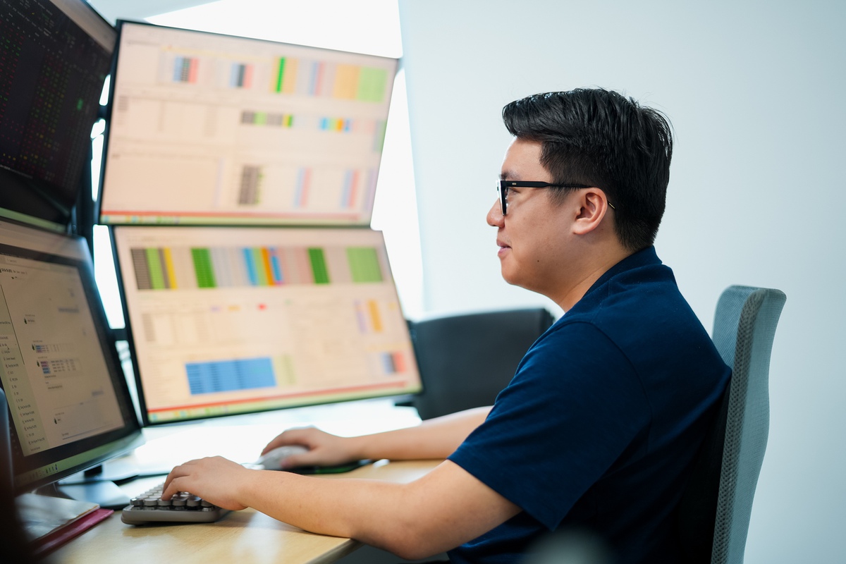 Đọc nhanh 13-3: Dầu vượt 100 USD, chứng khoán Mỹ ‘sập’ 740 điểm, dự báo VN-Index