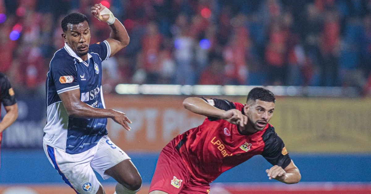 Dậy sóng ở sân Chi Lăng