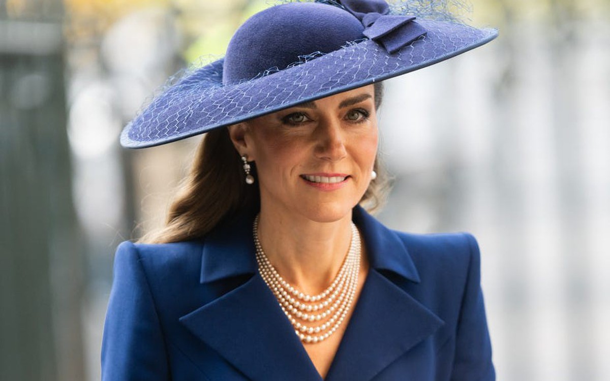 Vì sao công nương Kate Middleton thường đeo ngọc trai?