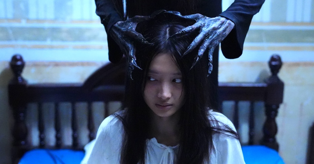 'Quỷ nhập tràng 2' bất ngờ vượt phim Tài lên top 1 phòng vé