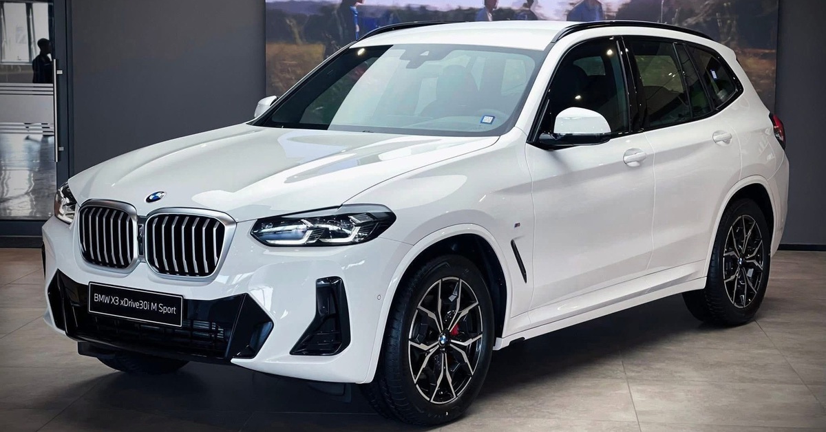 Tin tức giá xe: BMW X3 giảm giá tới 400 triệu tại đại lý, giá thực tế ngang xe mua cũ