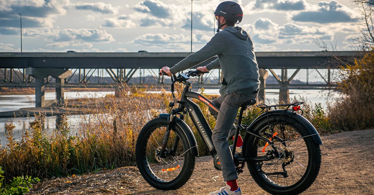 Xe đạp điện 'ăn' ít dầu hơn ô tô điện