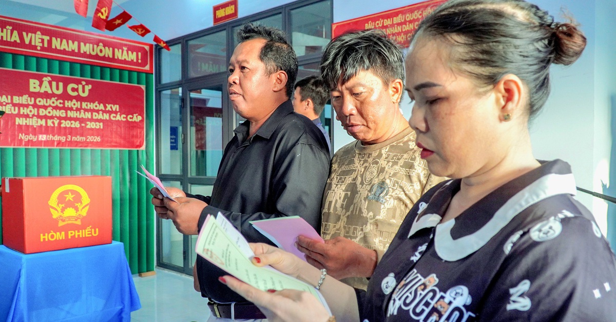 Bỏ phiếu bầu cử sớm ở hai đảo Hòn Khoai và Hòn Chuối ở Cà Mau