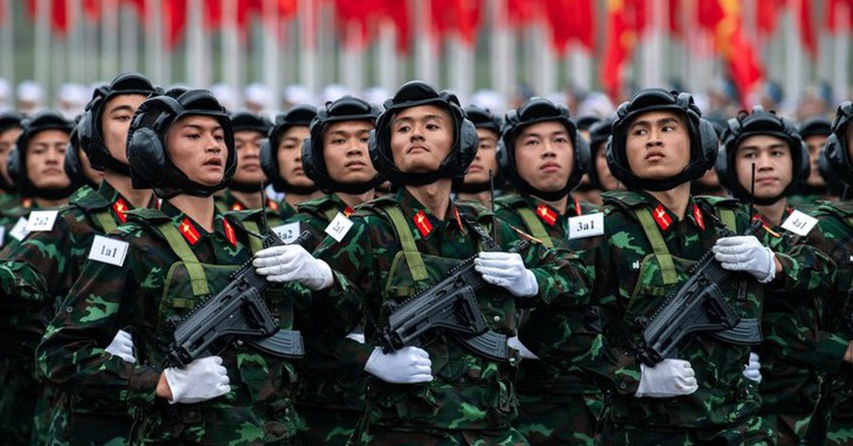 Bảng lương dự kiến của quân đội nếu tăng lương cơ sở 8% từ ngày 1-7