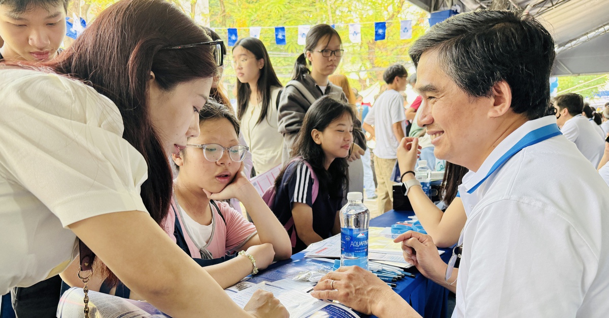 Hàng chục trường đại học quy đổi điểm IELTS, mỗi trường một kiểu