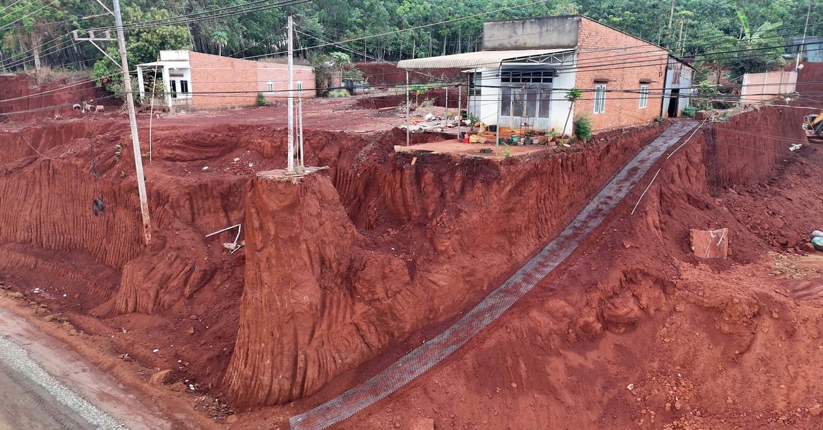 Công an Đồng Nai vào cuộc điều tra vụ hạ cốt nền lấy đất khiến nhà dân cheo leo