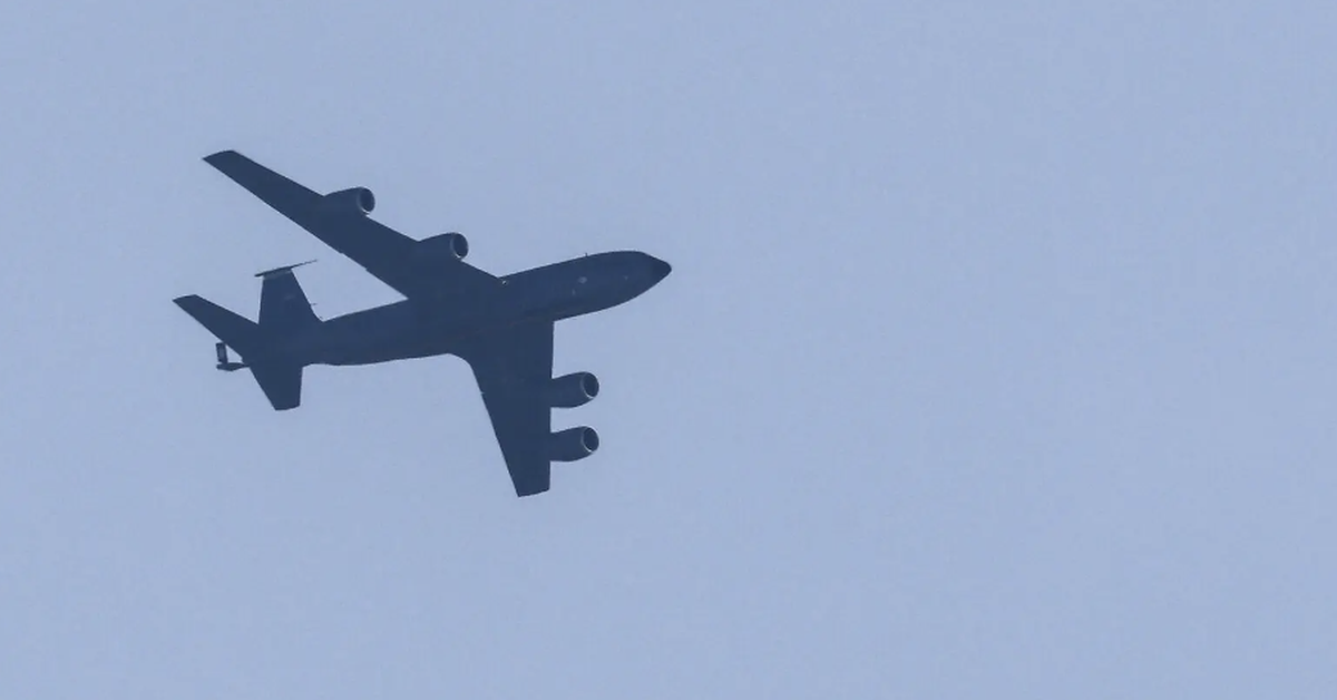 Máy bay tiếp nhiên liệu Boeing KC-135 của Mỹ bị rơi ở Iraq