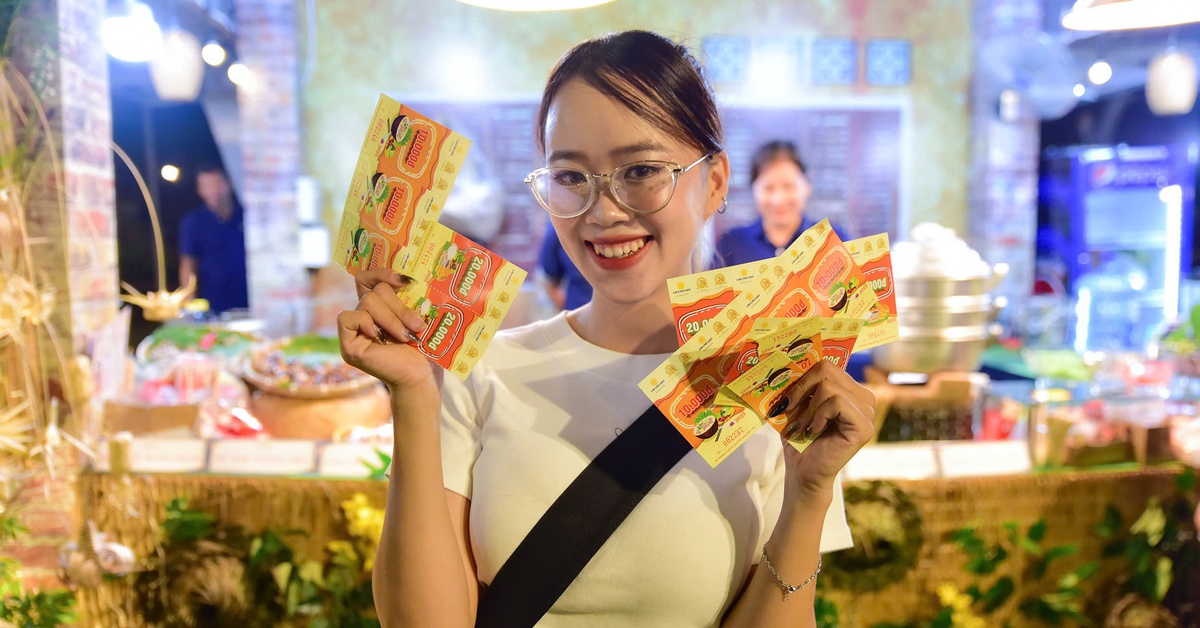 Thực khách rủ nhau 'săn' vé sớm Lễ hội Ẩm thực Saigontourist 2026 nhận ưu đãi, hết lo xếp hàng