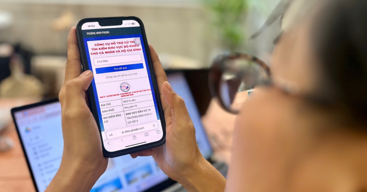 Nhiều phường ở TP.HCM triển khai công cụ tra cứu giúp người dân tìm điểm bỏ phiếu chỉ trong vài giây