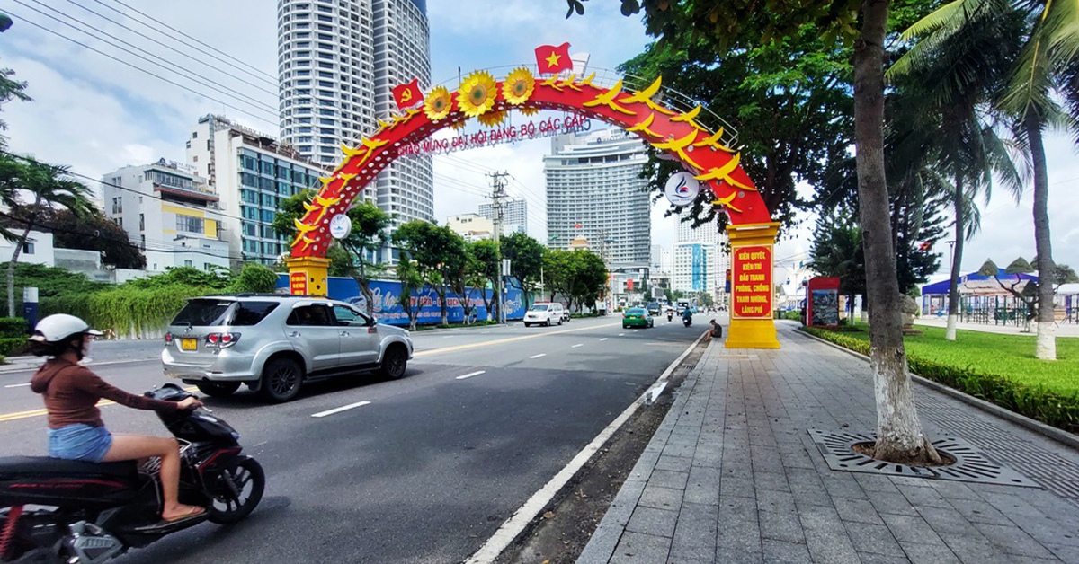 Du khách đang lưu trú tại các khu du lịch ở Khánh Hòa bầu cử cách nào?