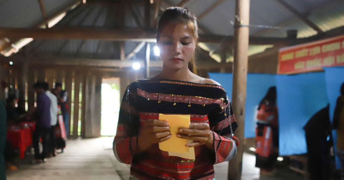 131 cử tri Ba Na làng O2, điểm bầu cử đặc biệt và sớm nhất tỉnh Gia Lai đã hoàn thành bỏ phiếu