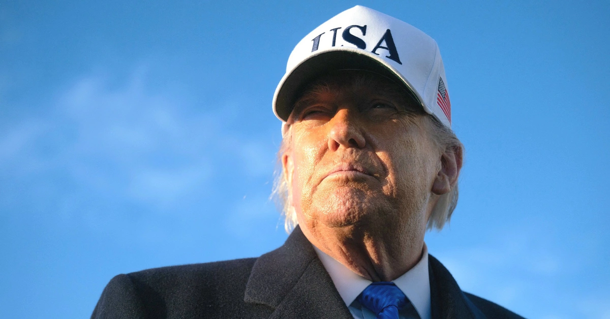 Ông Trump lại nói về việc hộ tống tàu dầu qua Hormuz và 'thời gian chiến sự' với Iran