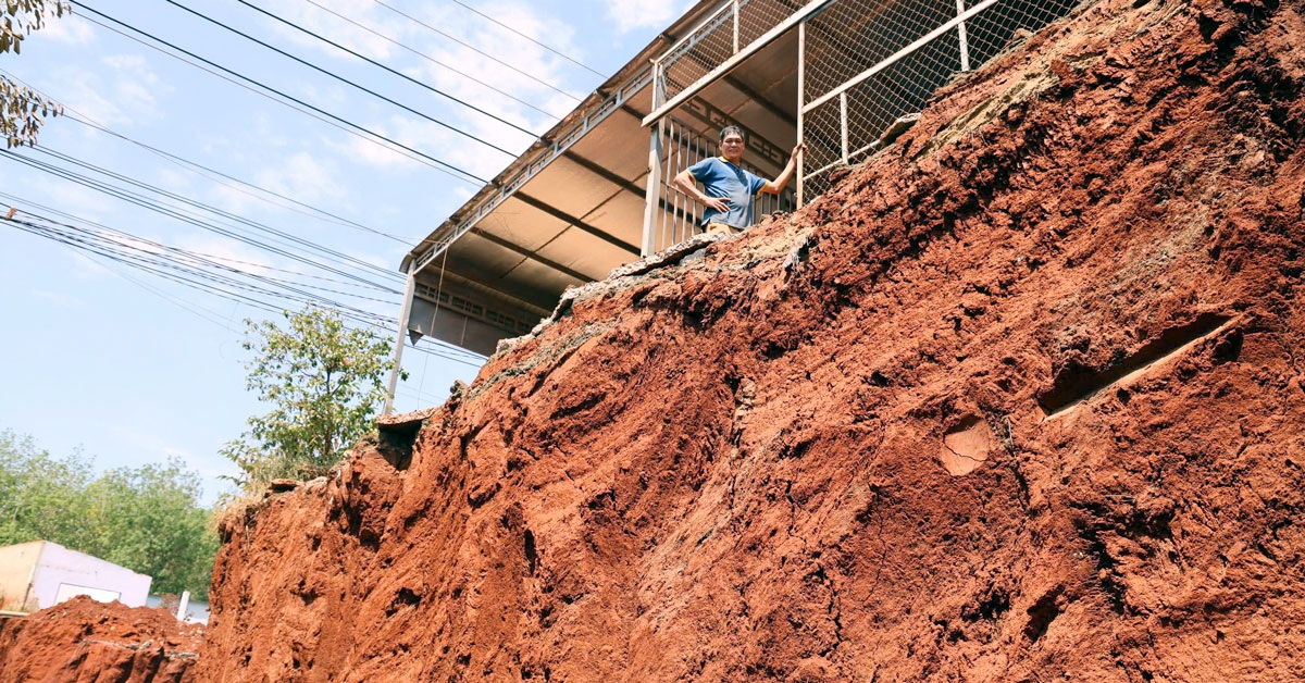 Vụ hạ cốt nền lấy đất khiến nhà dân cheo leo: Tỉnh Đồng Nai yêu cầu xin lỗi dân