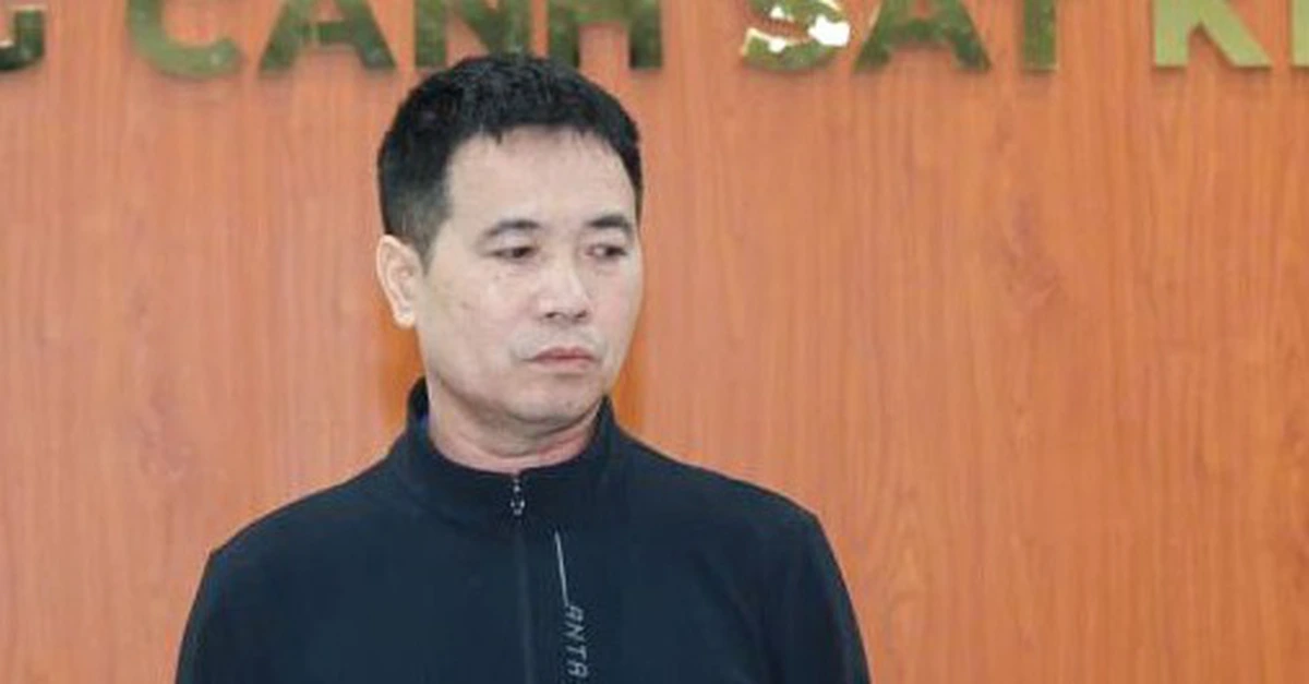 Khởi tố, bắt tạm giam chủ cơ sở pha axit acetic với nước làm 'giấm trắng 100% tự nhiên'