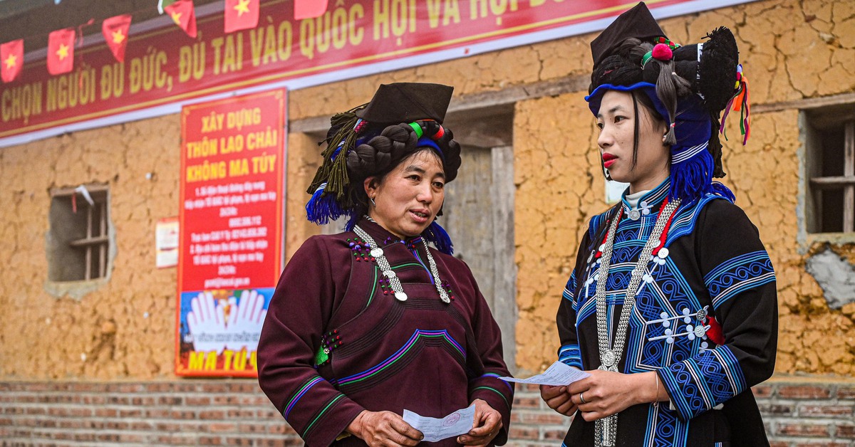 Đồng bào vùng biên cương rộn ràng trong ngày hội non sông