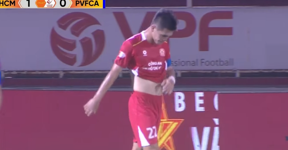 Video: Tiến Linh bỏ lỡ cơ hội ghi bàn ngon ăn cho Công An TP.HCM
