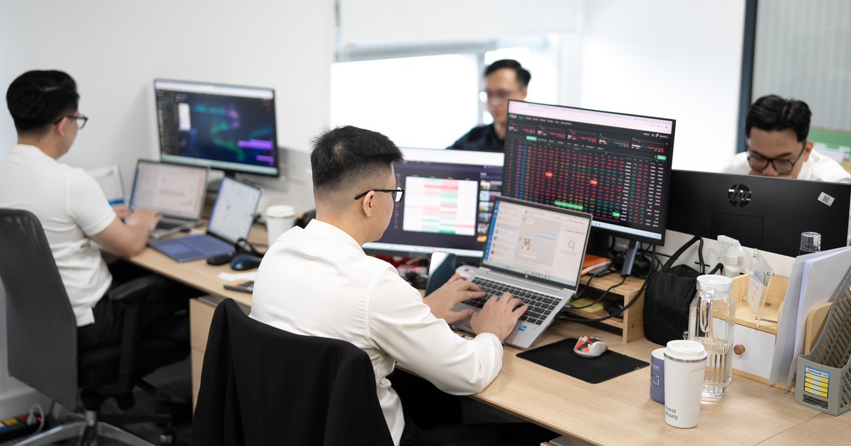 Tăng trưởng cao không chỉ chờ ‘bơm’ tiền ồ ạt, mà cần đúng chỗ